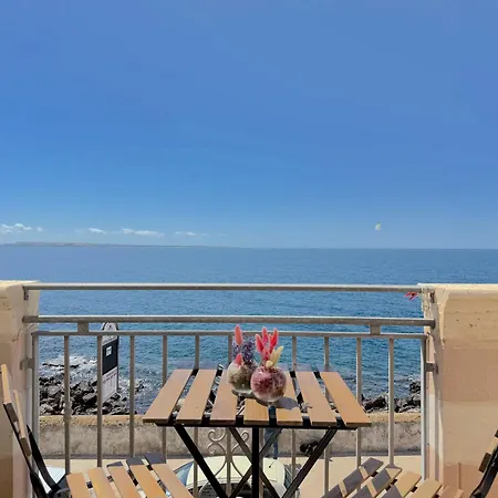 Apartment Abuela Teta - Sea Front *
