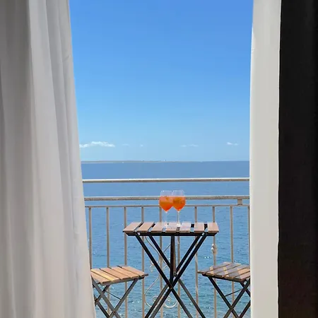 Abuela Teta - Sea Front Apartment
